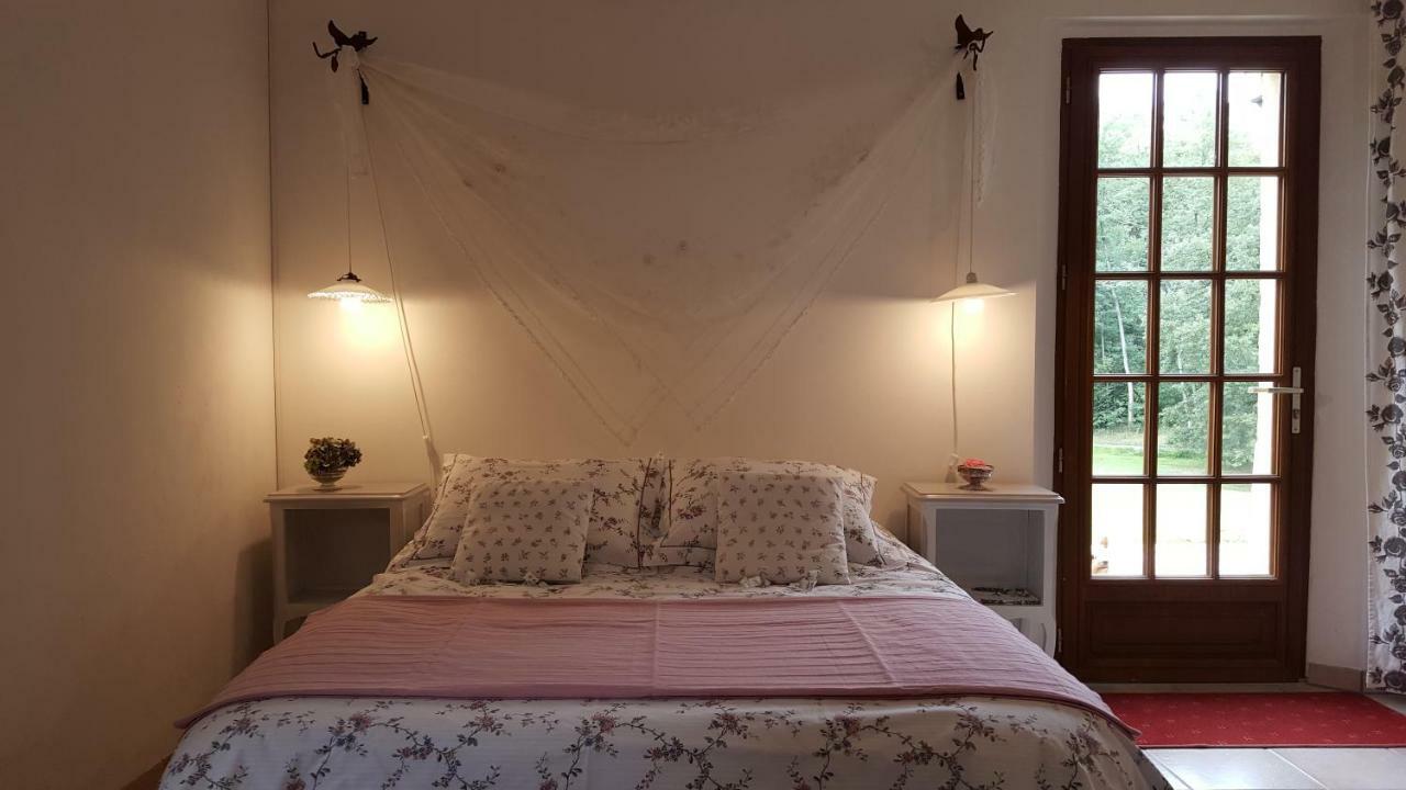 Salon Chambres D'Hotes La Joubertie المظهر الخارجي الصورة